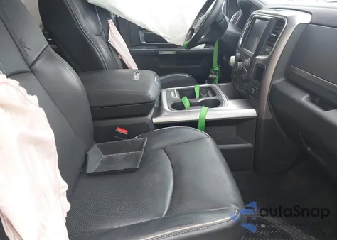 2017 Ram 1500 Limited 4X4 5'7 Box z USA, uszkodzony, nr VIN 1C6RR7PT0HS862700